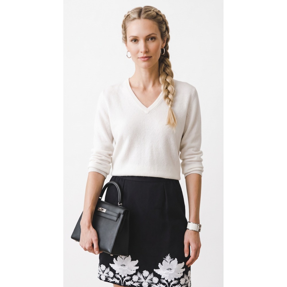Fabulous MICHAEL Michael Kors Black Textured Embroidered A-Line Skirt - Size 8